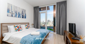 Stylish Studio - Panoramic Pool View - JVC